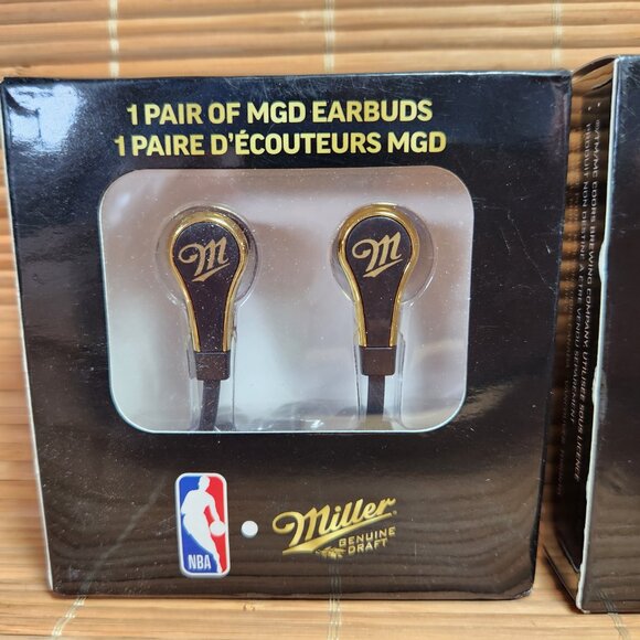 Miller Genuine Draft NBA Earbuds Black and Gold Lot of 2 Wired Coors Molson - Picture 3 of 6